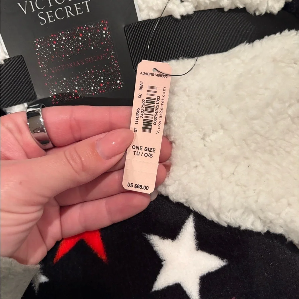 Victoria’s Secret Sherpa Throw Blanket Star Print 50x60 NWT
